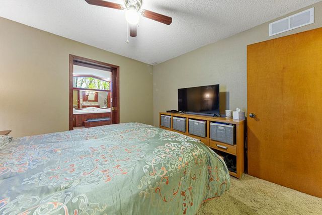 2609 E Main Street, Mankato, MN 56001