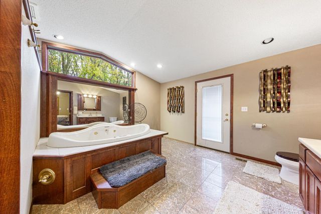 2609 E Main Street, Mankato, MN 56001