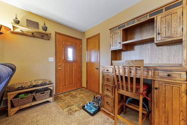 2609 E Main Street, Mankato, MN 56001