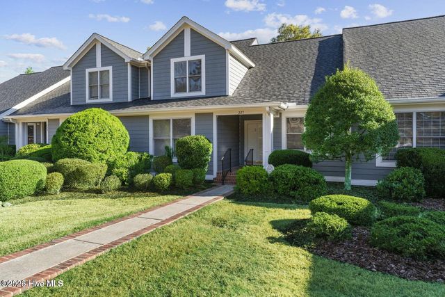 227 N Knoll Road, Southern Pines, NC 28387