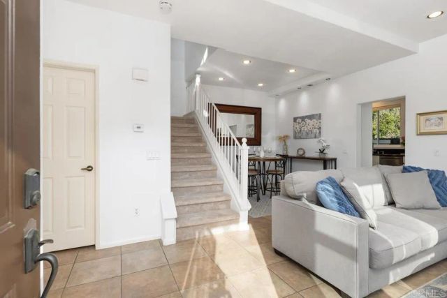 12415 Ruette Alliante, San Diego, CA 92130