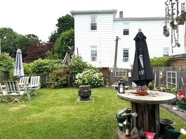 23 Rock Street, Bristol, RI 02809