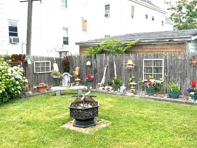 23 Rock Street, Bristol, RI 02809