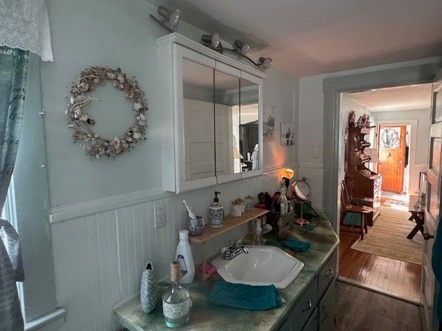 23 Rock Street, Bristol, RI 02809