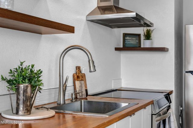 100 N Arlington Avenue UNIT 22C, Reno, NV 89501