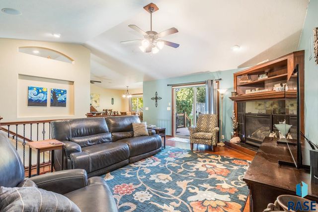 4904 E Tiger Lilly St Street, Sioux Falls, SD 57110