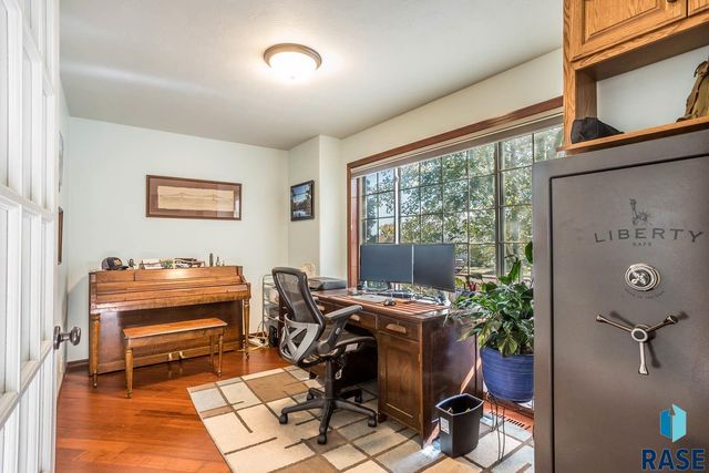 4904 E Tiger Lilly St Street, Sioux Falls, SD 57110