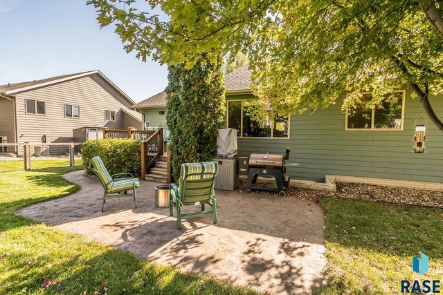 4904 E Tiger Lilly St Street, Sioux Falls, SD 57110