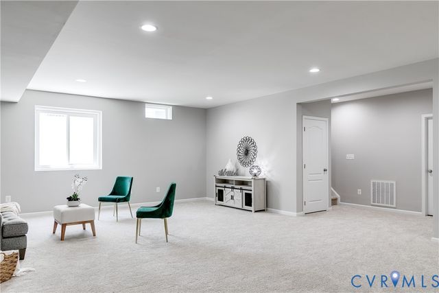 6031 Trail Ride Dr, Moseley, VA 23120