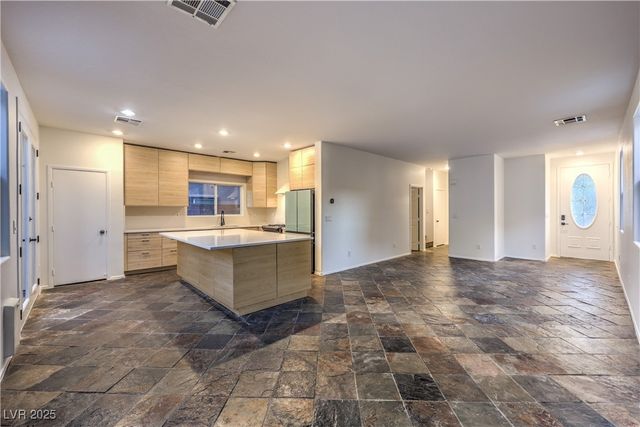 11644 Royal Derwent Avenue, Las Vegas, NV 89138