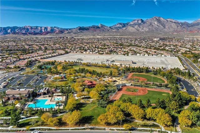 11644 Royal Derwent Avenue, Las Vegas, NV 89138