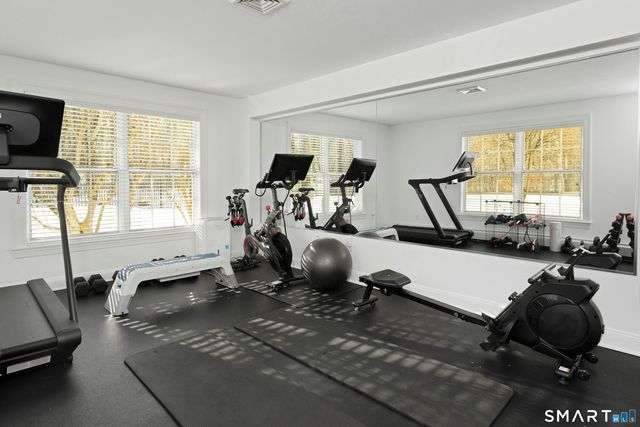 374 Michigan Road, New Canaan, CT 06840