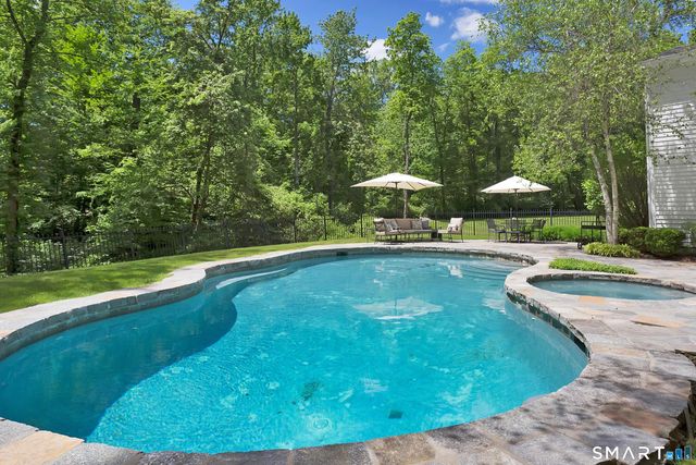 374 Michigan Road, New Canaan, CT 06840