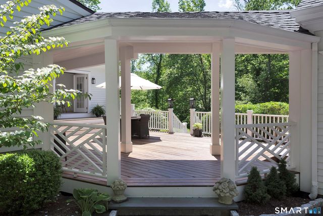 374 Michigan Road, New Canaan, CT 06840