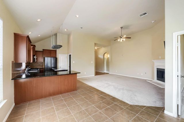 506 Carson Ridge Drive, Spring, TX 77386