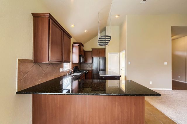 506 Carson Ridge Drive, Spring, TX 77386