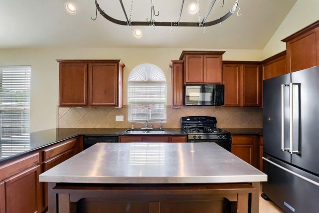 506 Carson Ridge Drive, Spring, TX 77386