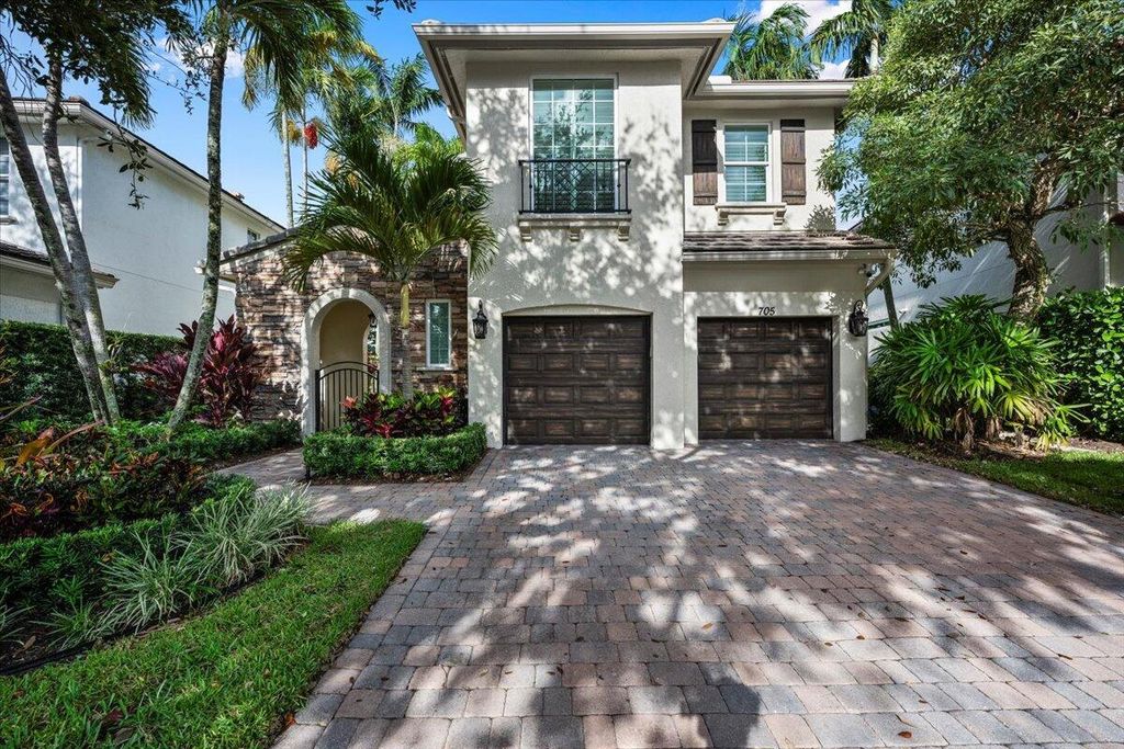 705 Bocce Court, Palm Beach Gardens, FL 33410