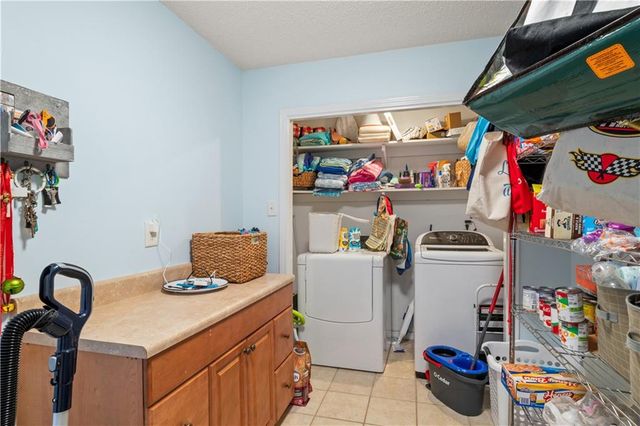 7305 Laurie Court, Mobile, AL 36695