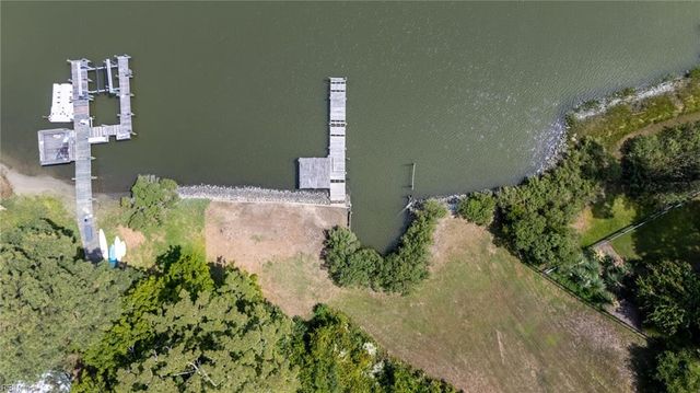 1816 N N Alanton DR, Virginia Beach, VA 23454