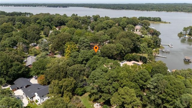 1816 N N Alanton DR, Virginia Beach, VA 23454