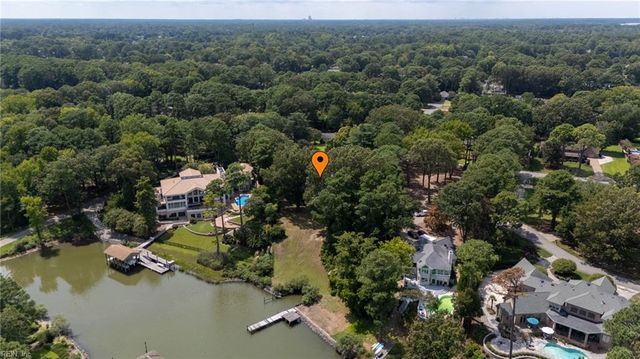 1816 N N Alanton DR, Virginia Beach, VA 23454