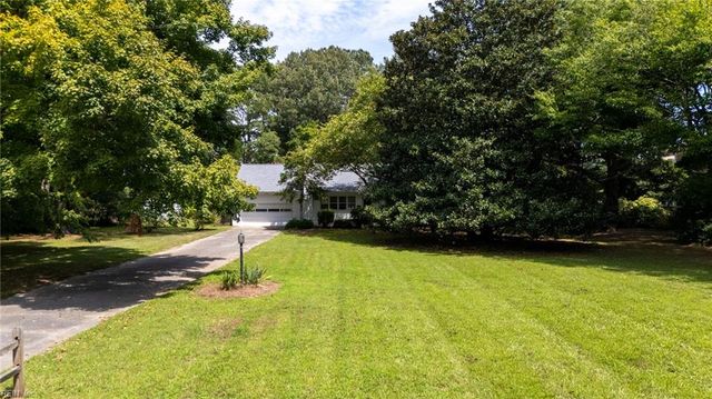1816 N N Alanton DR, Virginia Beach, VA 23454