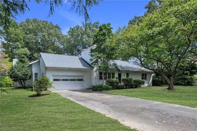 1816 N N Alanton DR, Virginia Beach, VA 23454