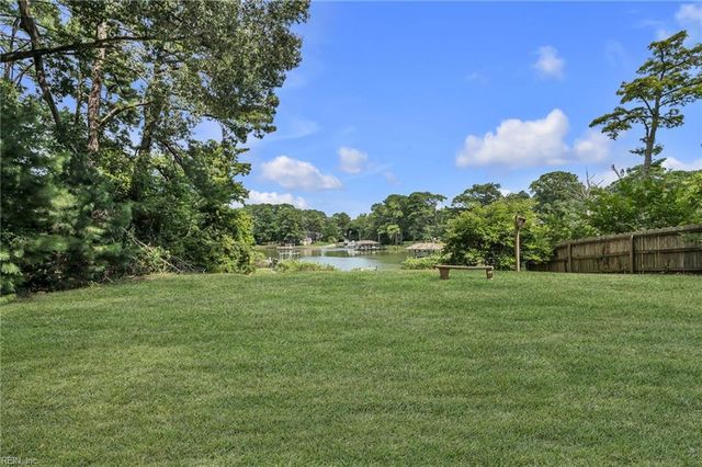 1816 N N Alanton DR, Virginia Beach, VA 23454