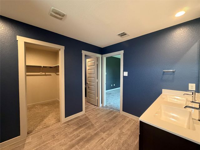 13337 Silver Egret Lane, Texas City, TX 77568