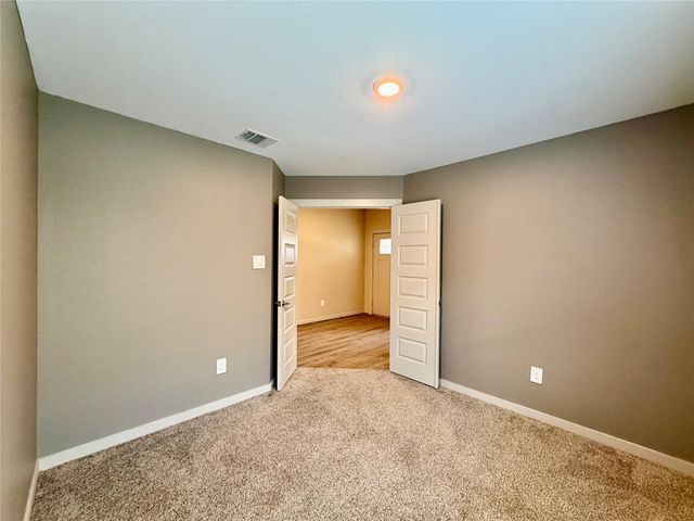 13337 Silver Egret Lane, Texas City, TX 77568