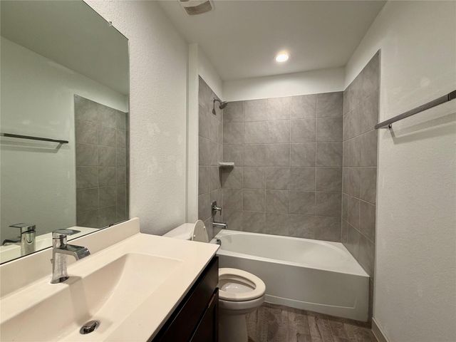 13337 Silver Egret Lane, Texas City, TX 77568