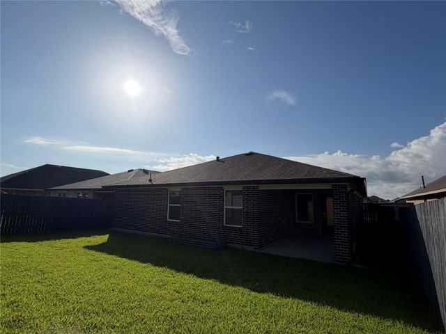 13337 Silver Egret Lane, Texas City, TX 77568