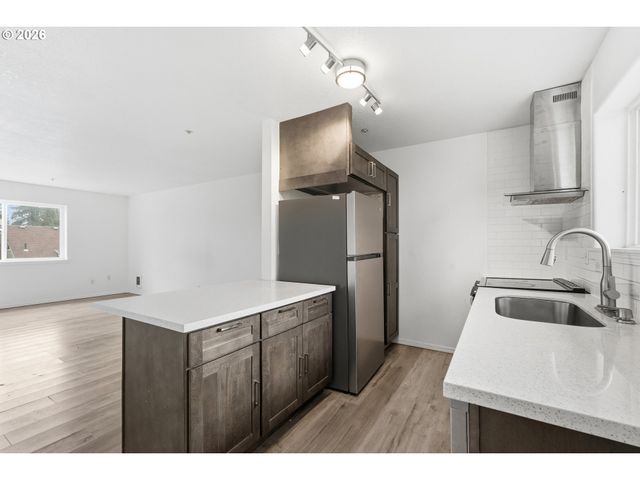 3320 Se 87TH Ave 5, Portland, OR 97266