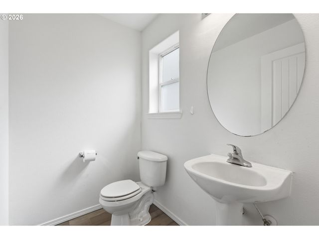 3320 Se 87TH Ave 5, Portland, OR 97266