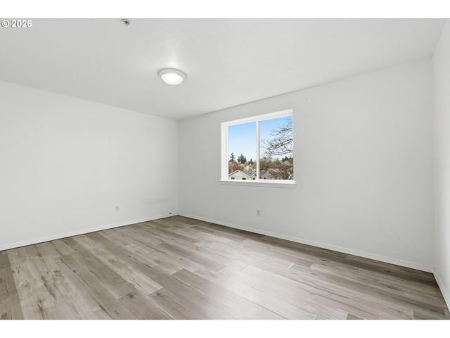 3320 Se 87TH Ave 5, Portland, OR 97266