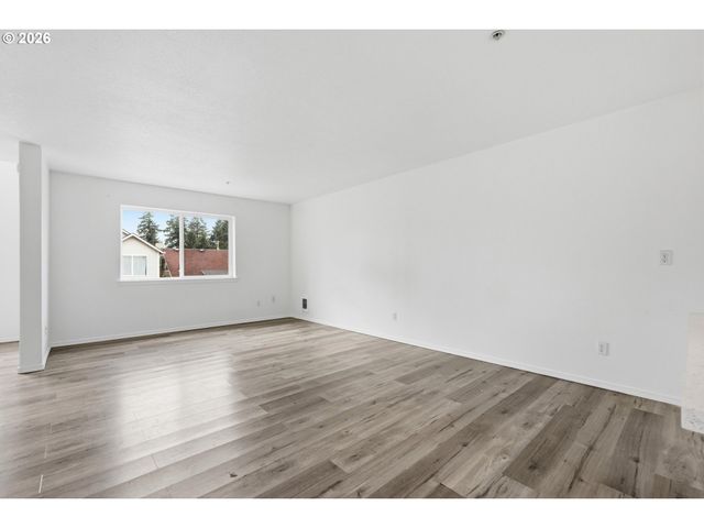 3320 Se 87TH Ave 5, Portland, OR 97266