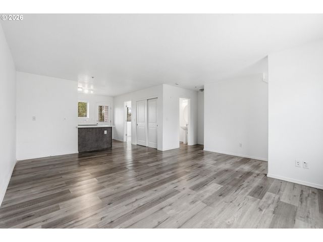 3320 Se 87TH Ave 5, Portland, OR 97266