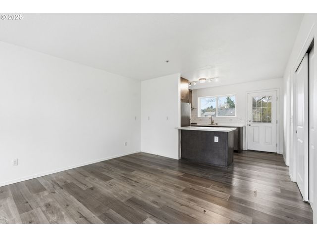 3320 Se 87TH Ave 5, Portland, OR 97266