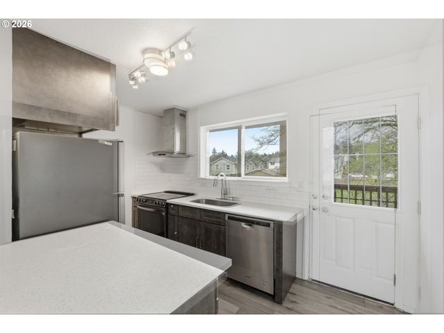 3320 Se 87TH Ave 5, Portland, OR 97266