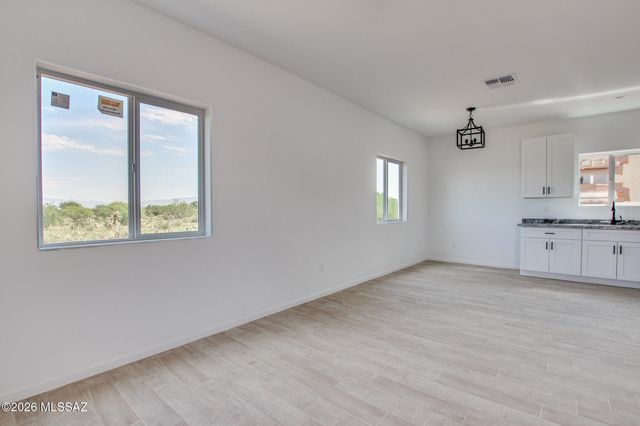 2320 W Diamond Street, Tucson, AZ 85705