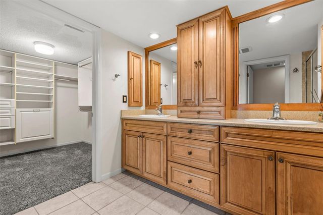 3021 COUNTRYSIDE BOULEVARD 44A, Clearwater, FL 33761