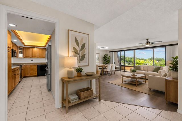 3021 COUNTRYSIDE BOULEVARD 44A, Clearwater, FL 33761