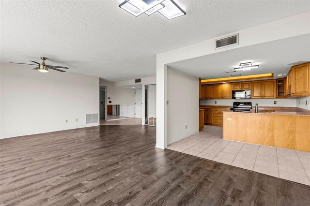 3021 COUNTRYSIDE BOULEVARD 44A, Clearwater, FL 33761
