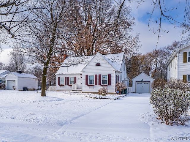 136 North Long Street, Amherst, NY 14221