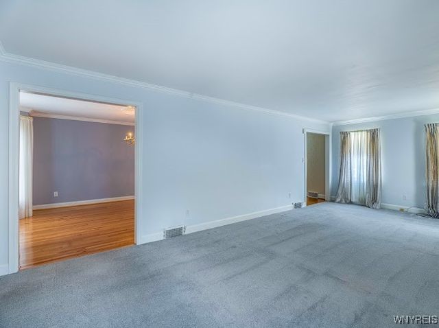 136 North Long Street, Amherst, NY 14221