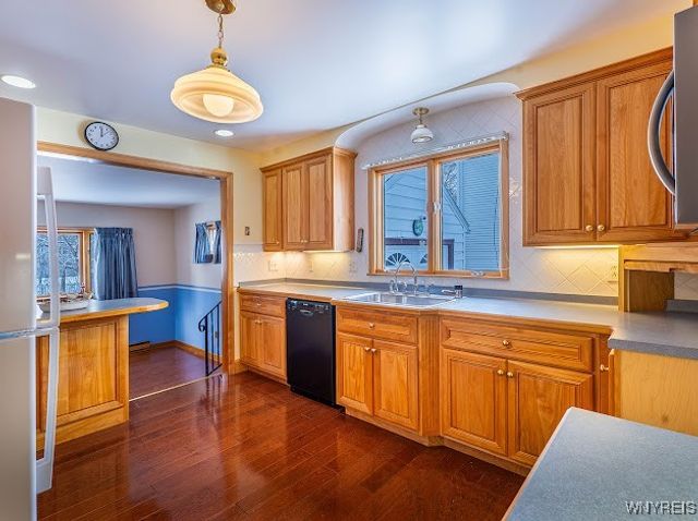 136 North Long Street, Amherst, NY 14221