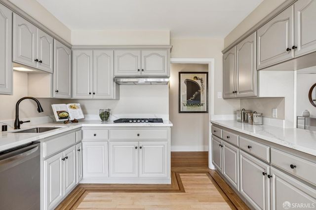 1337 15th Avenue, San Francisco, CA 94122