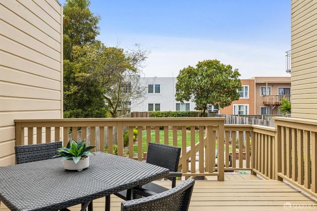 1337 15th Avenue, San Francisco, CA 94122