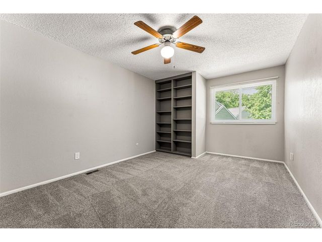 8077 S Vermejo Peak, Littleton, CO 80127